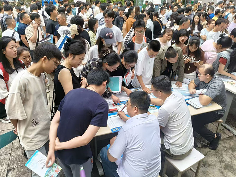 暖心服务 专业辅导 德阳市教育考试院助力考生志愿填报